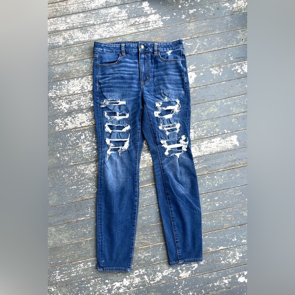 American Eagle Next Level Stretch Distressed Jeggings